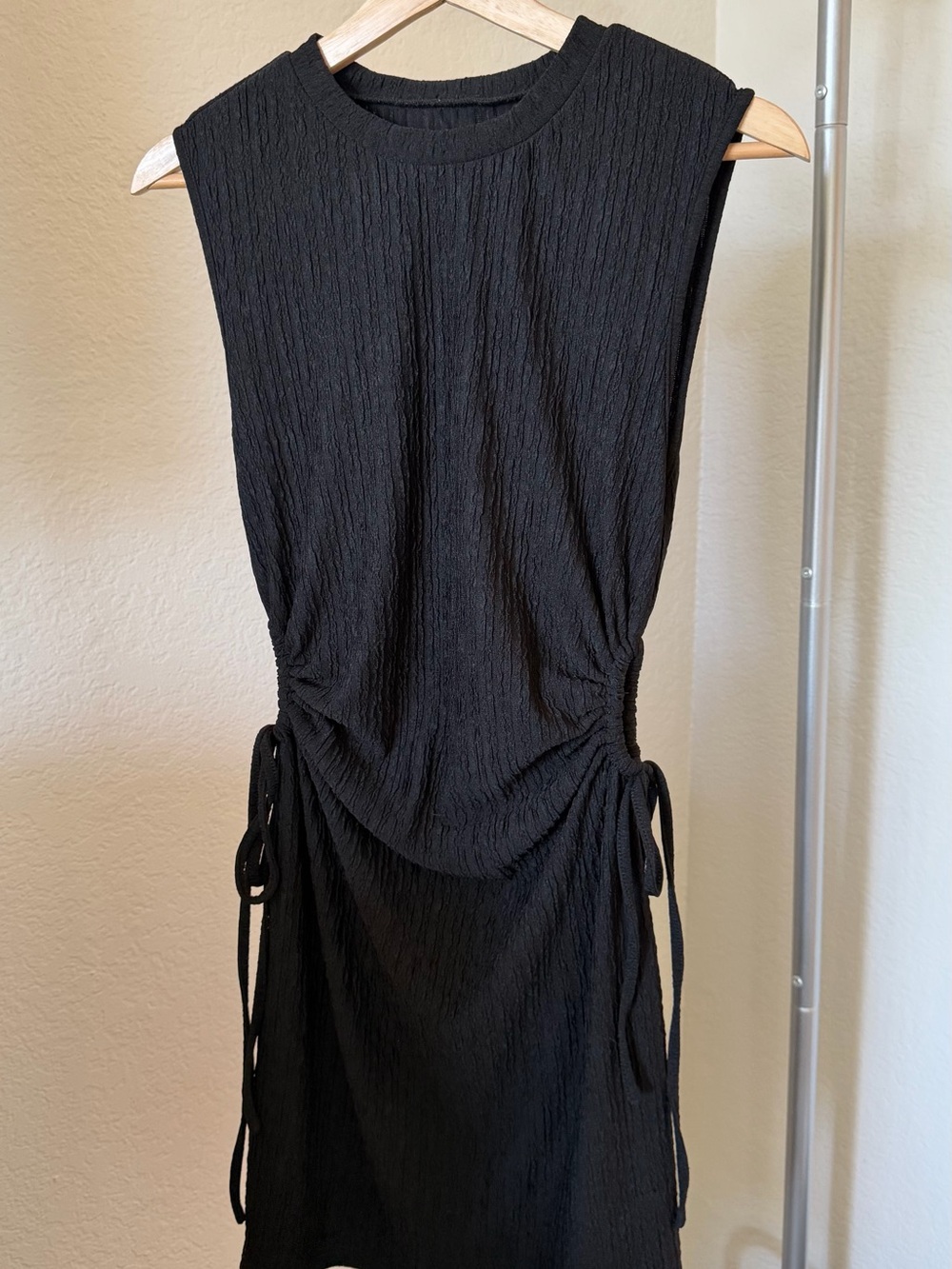 SHEIN Black Sleeveless Ruched Side-Tie Mini Dress